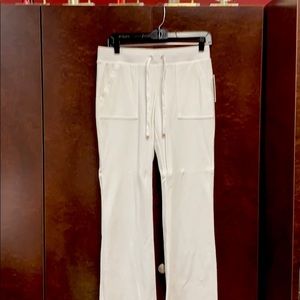 White bootcut pant